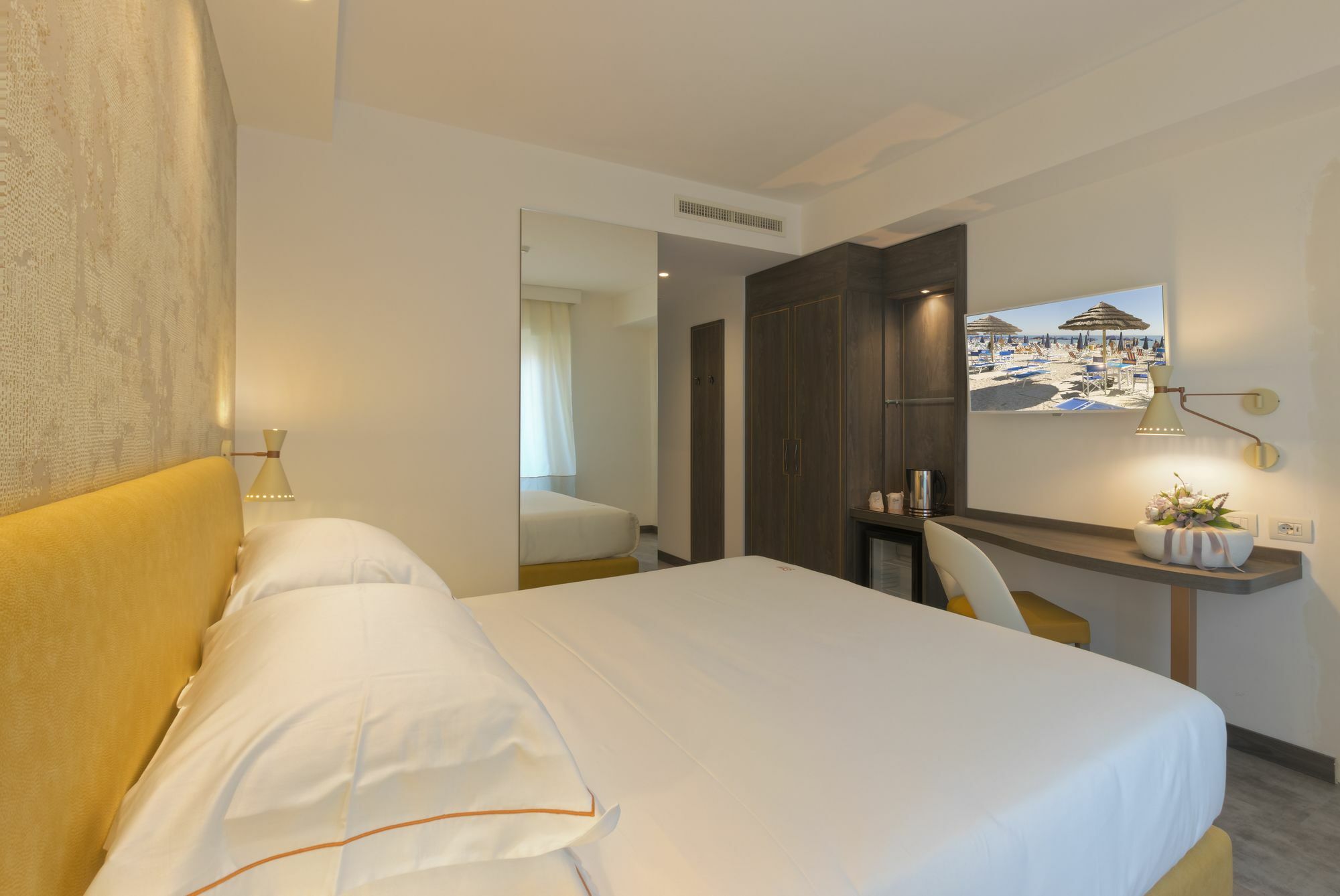 Ghibli Hotel Civitanova Marche Esterno foto