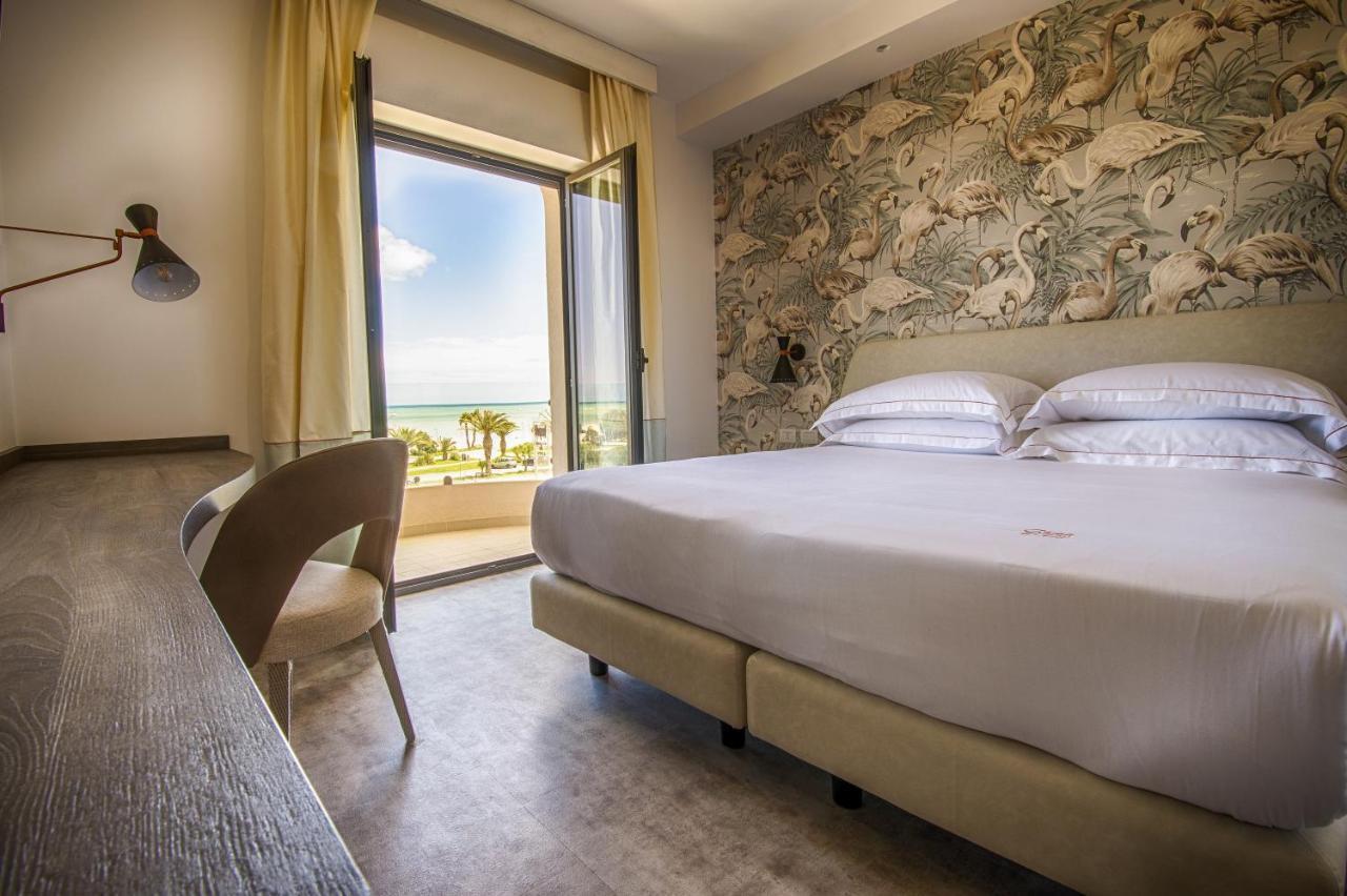 Ghibli Hotel Civitanova Marche Esterno foto
